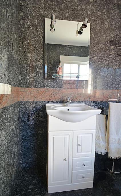 Апартаменти Duplex Da Pedra E Da Auga Meis Екстер'єр фото